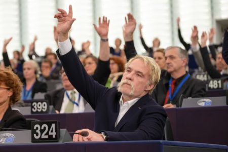 Democracy Dies in Darkness. Demokratesch Institutiounen an Europa am Film an a Serië